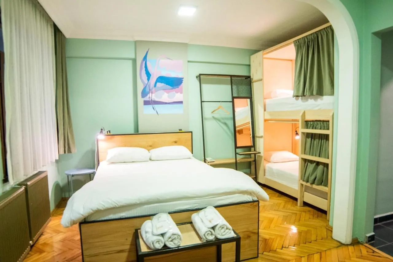 Yolo Hostel Estambul 0*,  Turquía