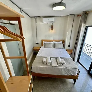 Elegance House Hotel